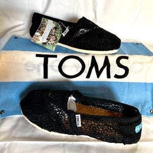 TOMS Crochet Slip-on shoes